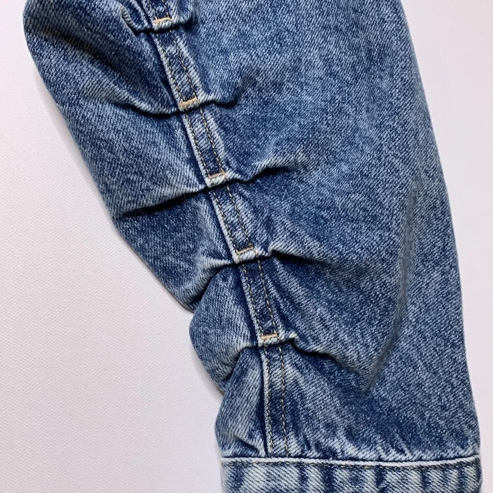 Free People Ollie Femme Trucker Cropped Denim Jacket - Picture 3 of 8